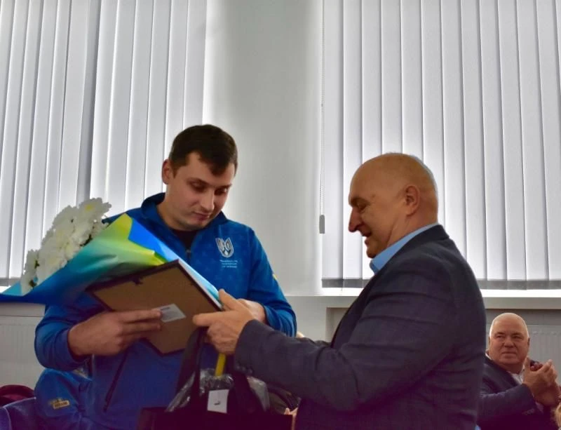 У Коростені відзначили спортсменів — призерів чемпіонатів Європи та світу з пара-армрестлінгу
