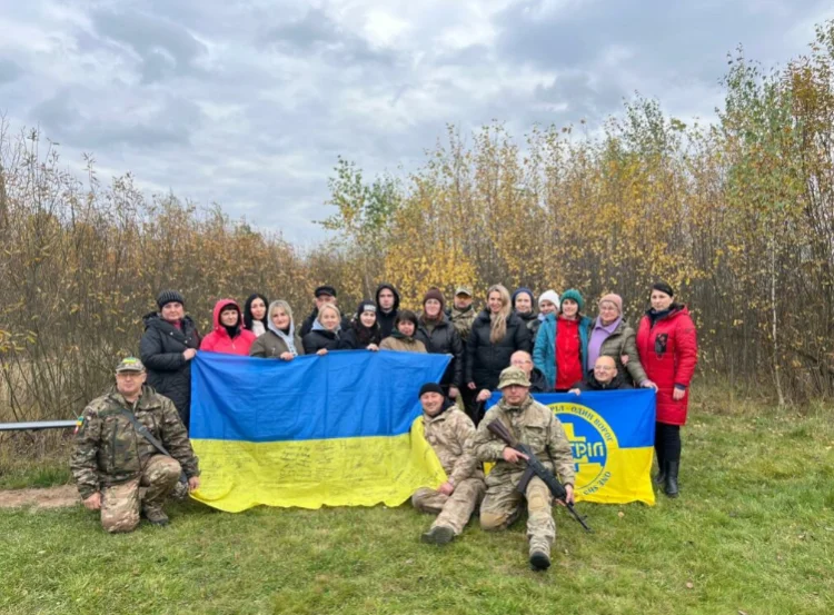 У Коростені завершили курс підготовки до національного спротиву: 25 мешканців отримали сертифікати