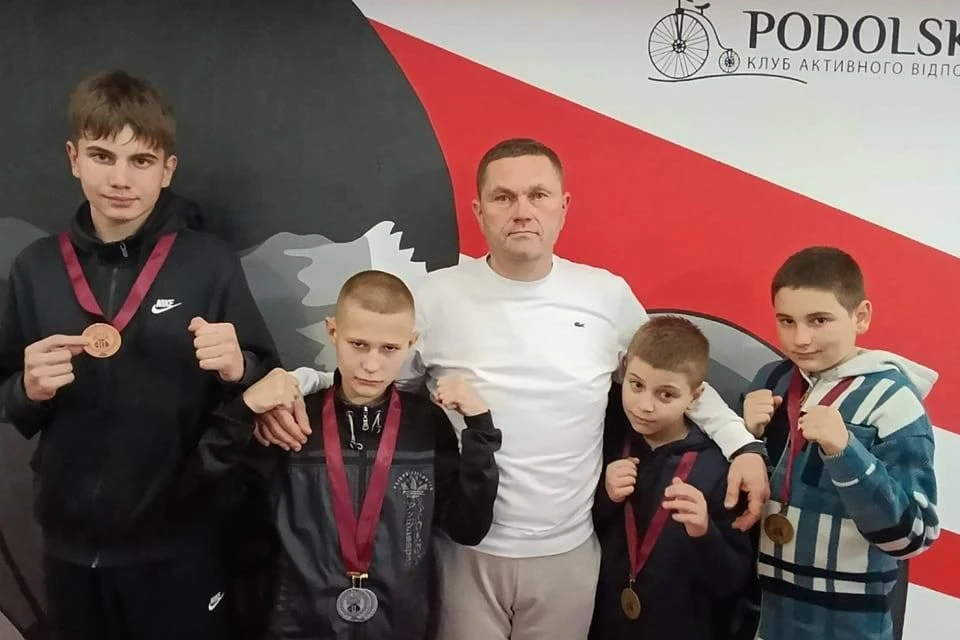 Коростенські кікбоксери здобули перемоги на відкритому турнірі WFL “Fire Glove” у Києві