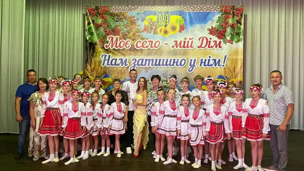 Ансамбль “Сузір’я” на Житомирщині понад 25 років залучає дітей до хореографії