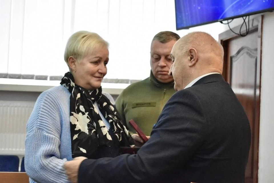 У Коростені вшанували пам’ять чотирьох захисників та передали їхнім родинам державні нагороди