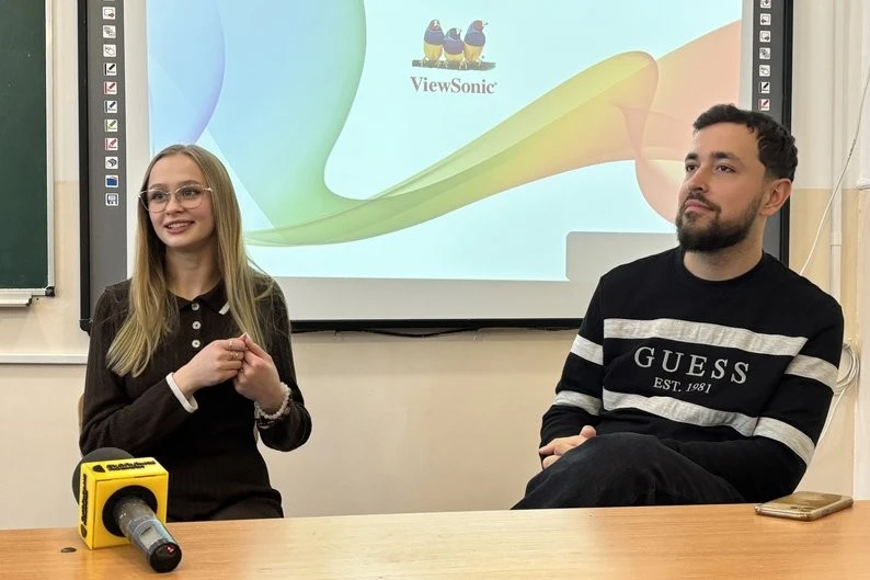 У житомирському ліцеї показали фільм про військових “Пацики”: режисер закликав молодь берегти українську культуру