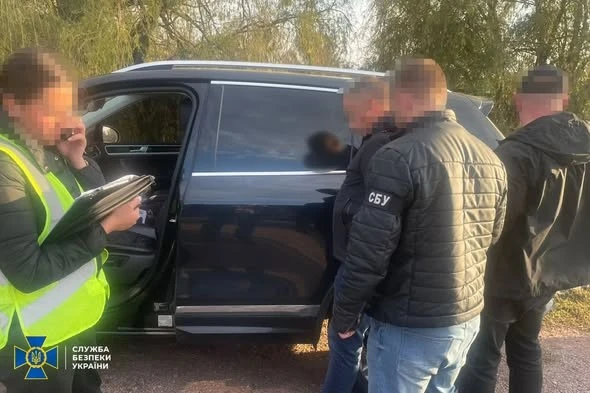 Депутата Житомирщини затримали за вимагання 20 тисяч доларів за закриття справи