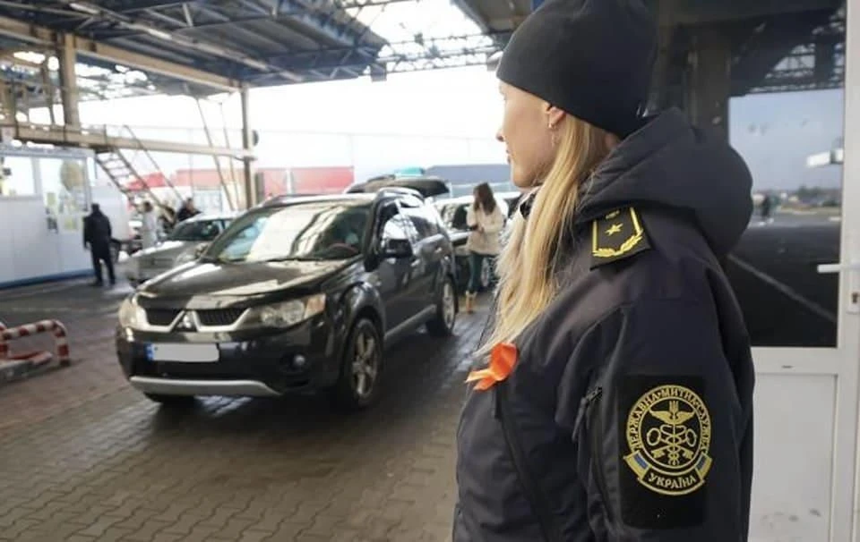 Мільярди до бюджету і рекордний грудень: як спрацювала Житомирська митниця у 2025 році