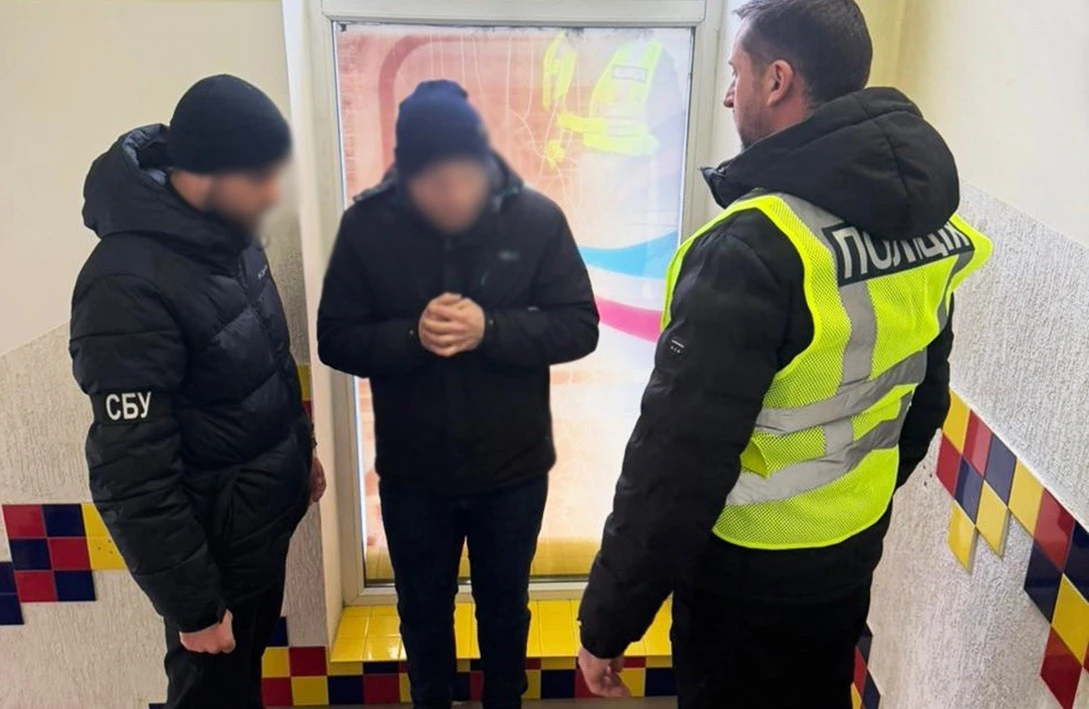 У Бердичеві посадовцю міськради повідомили про підозру за хабар у 5 500 доларів