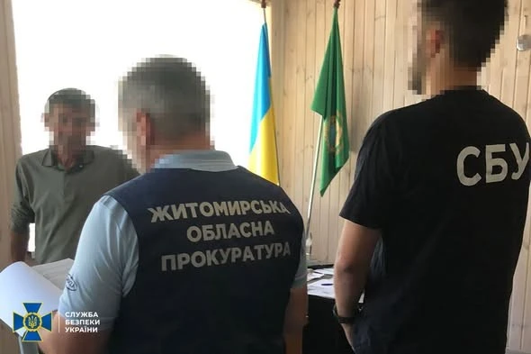 На Житомирщині до суду передали справу чотирьох шахраїв за мільйонні земельні оборудки