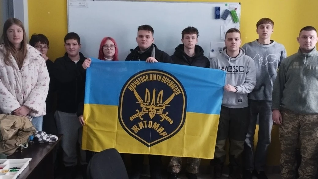 Масштабний вишкіл цивільних на Житомирщині: три громади одночасно опановують навички спротиву