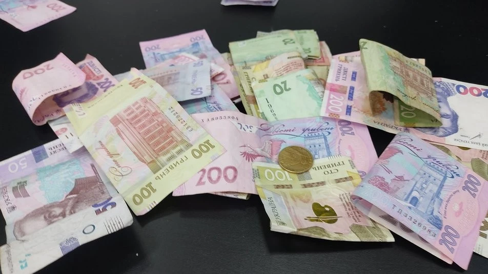 Податковий кешбек по-житомирськи: громади повертають мільйони за навчання та іпотеку
