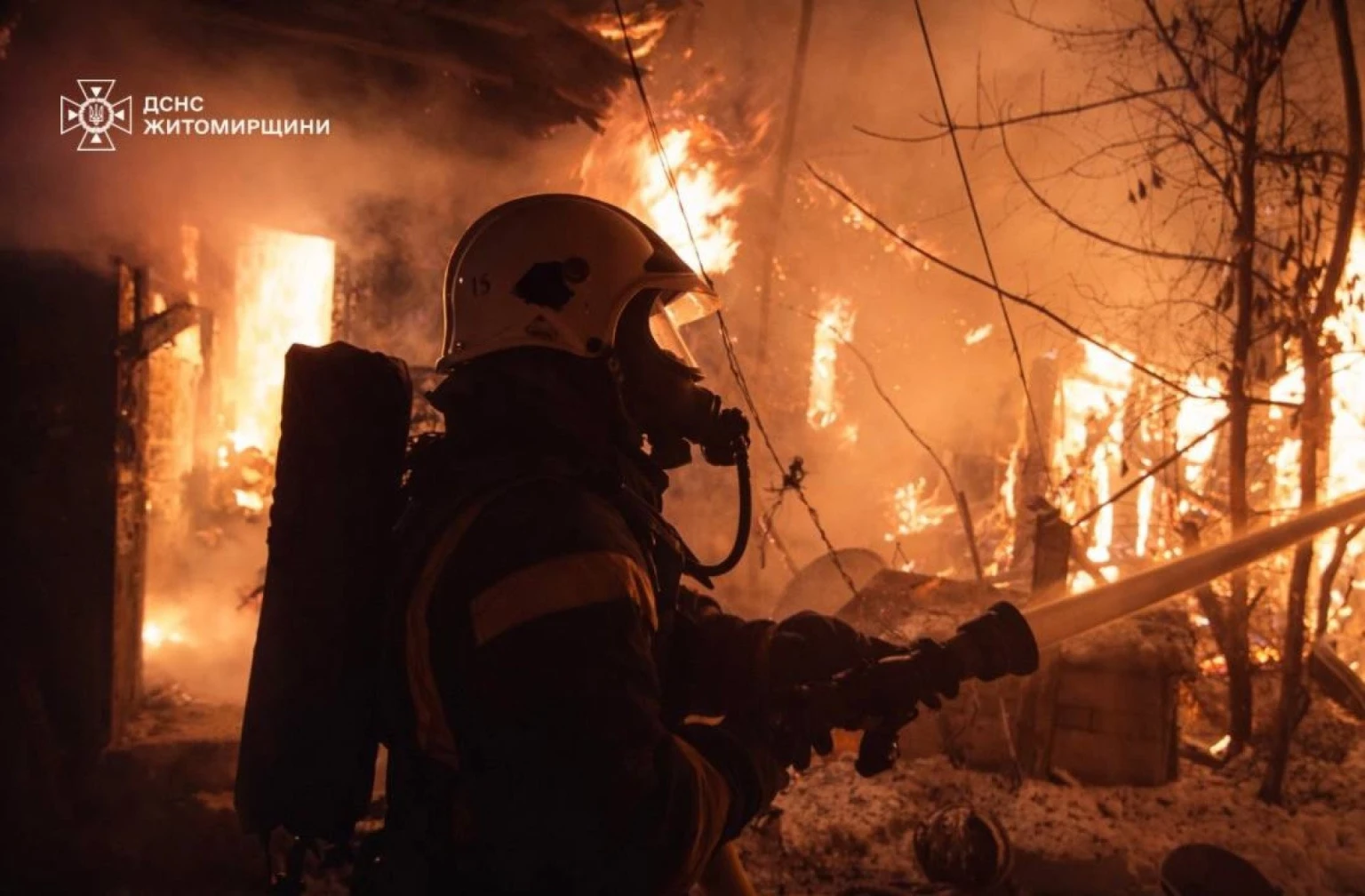 Нічна пожежа на Звягельщині забрала життя двох чоловіків