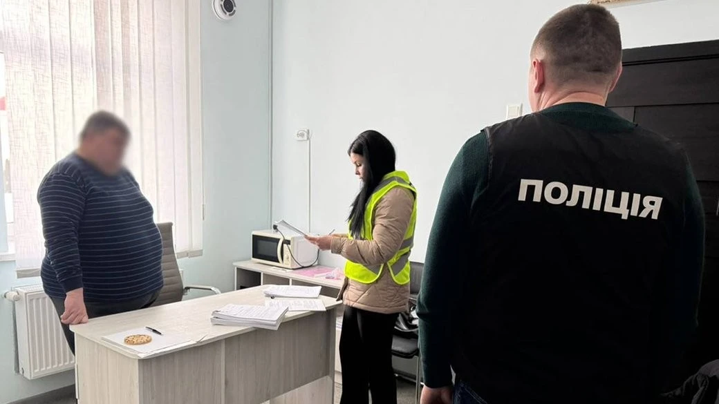 “Мертві душі” в індустрії краси: директора житомирського коледжу підозрюють у привласненні 3 мільйонів