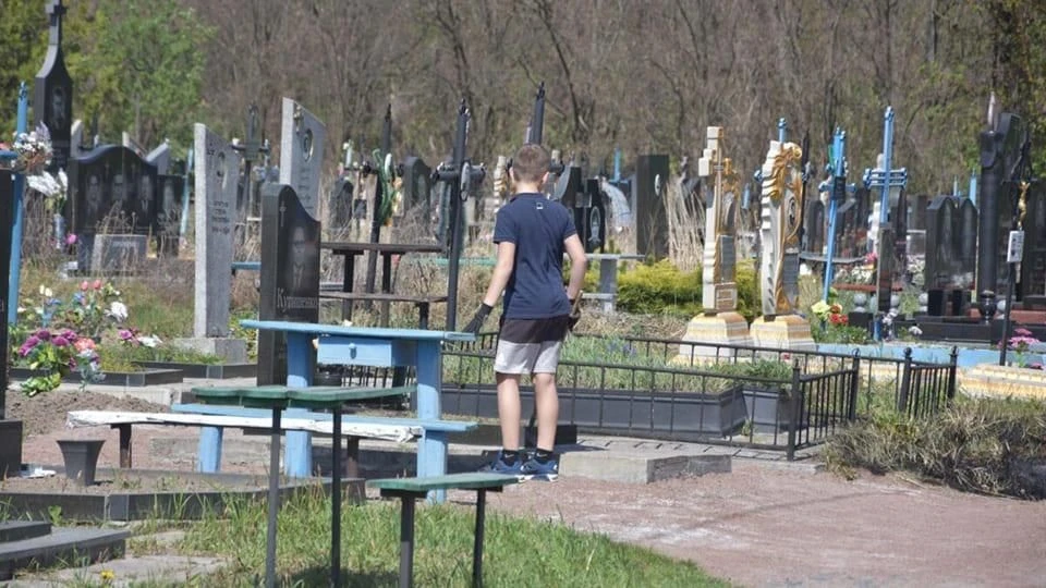Цифровізація та нові правила: як змінюється робота головного кладовища Коростеня