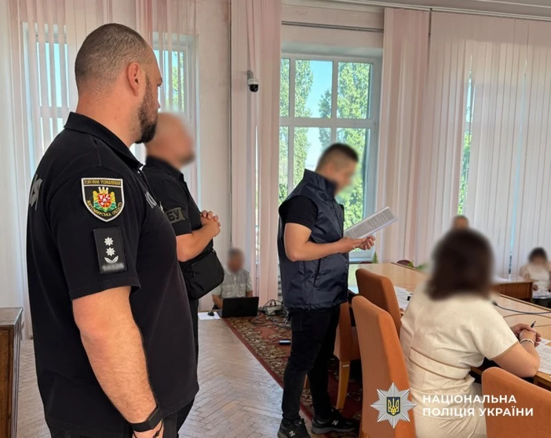 Махінації на будівництві майданчиків: селищна голова отримала підозру на Житомирщині