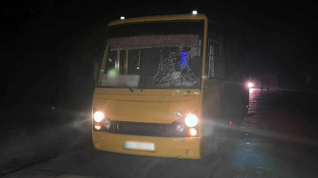 Трагедія у Звягелі: пішохід загинув під колесами маршрутки